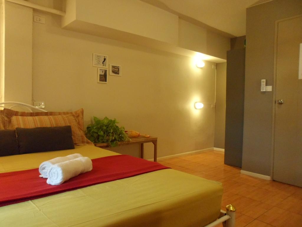 Need Sleep Hostel Bangkok Exterior foto