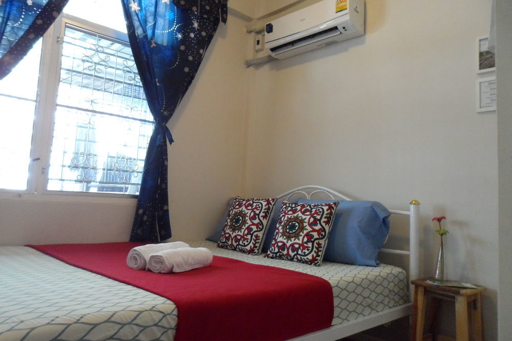 Need Sleep Hostel Bangkok Exterior foto